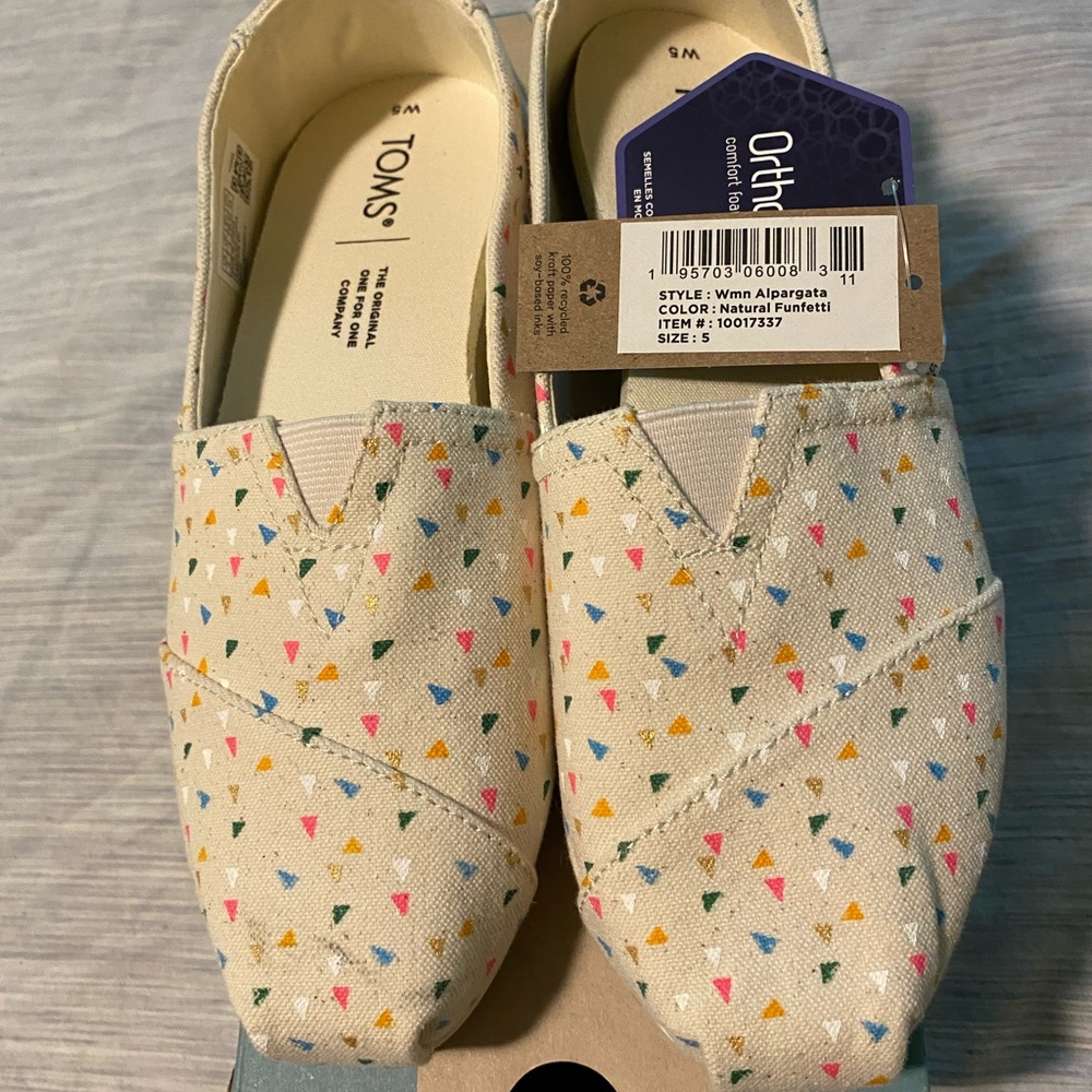 TOMS Shoes